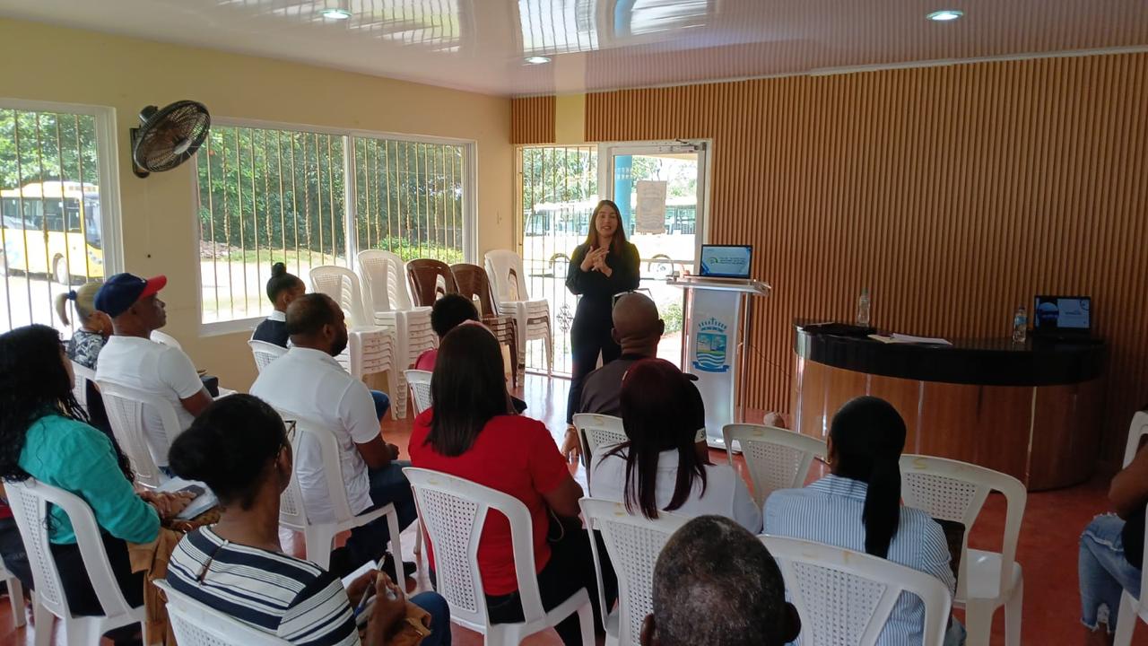 PROMIPYME imparte  ciclo de talleres comunitarios en Samaná 